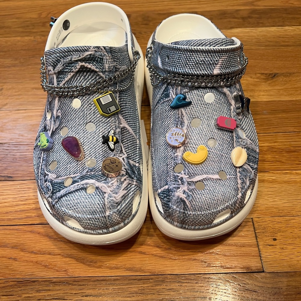 SZA X Crocs Classic Crush Clog NEVER WORN! UNISEX clogs from SZA’s crocs collab